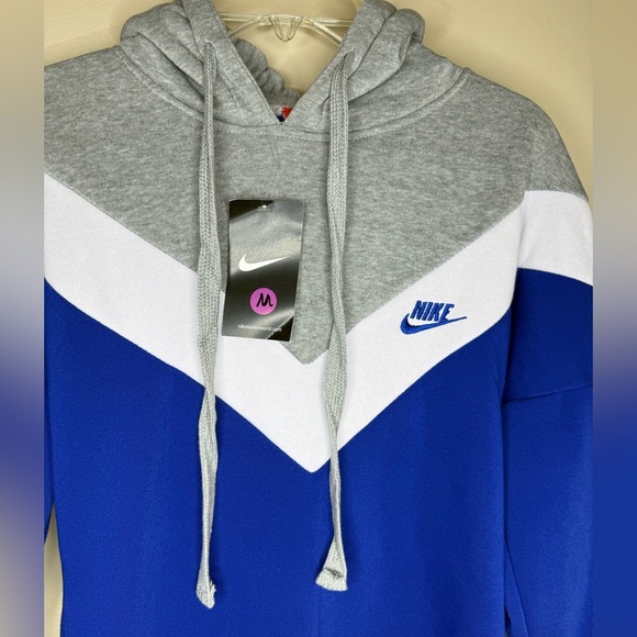 NWT Nike Blue White And Gray Tunic Sweatshirt Hoodie Size Medium - Picture 2 of 9